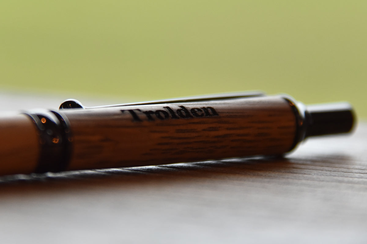 TROLDEN PEN Træ af Troldens whiskyfade